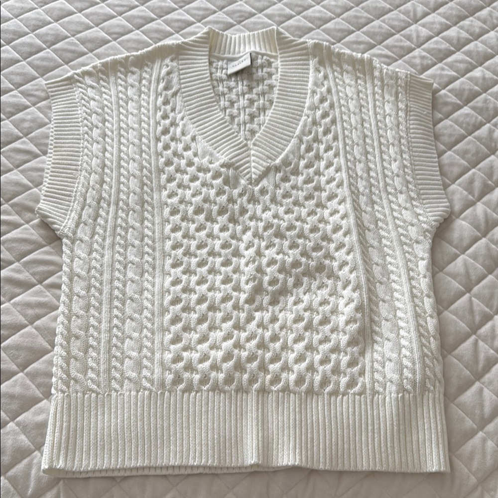 Varley Ivory Knit Textured Vest. Never worn. Size medium